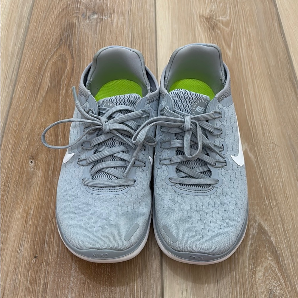 Nike Light Gray Running Shoes